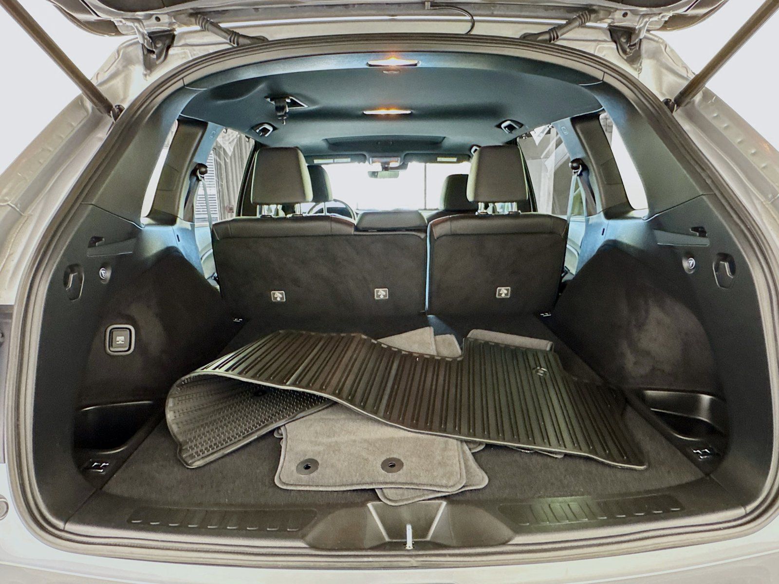 Used 2023 Honda Passport TrailSport image 9