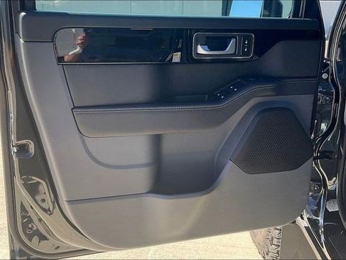 Used 2025 INEOS Grenadier Trialmaster Edition image 27