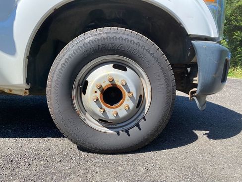 Used 2014 Ford F350 XL image 22