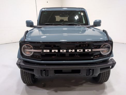 Used 2022 Ford Bronco Outer Banks AWD/4WD image 8
