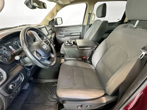 Used 2019 RAM 1500 Big Horn image 18