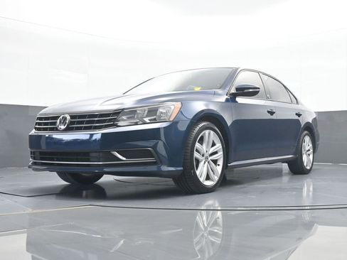 Used 2019 Volkswagen Passat 2.0T Wolfsburg image 52