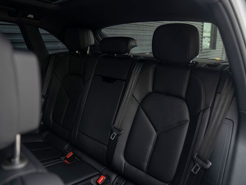 Certified 2026 Porsche Macan Turbo image 22