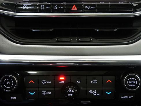 Used 2022 Jeep Compass Limited w/ Sun and Sound Group image 20