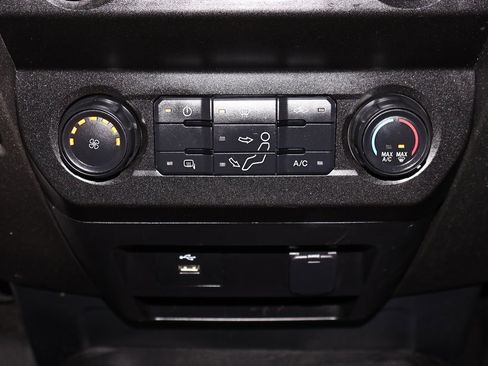 Certified 2022 Ford F350 XL w/ Power Equipment Group image 21