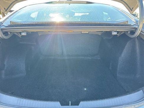 Used 2024 Chevrolet Malibu LT image 12