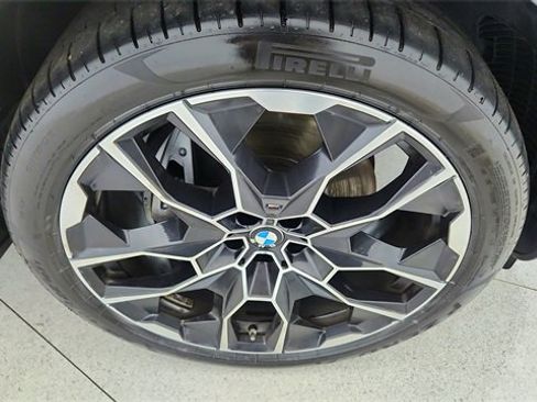 Used 2023 BMW X7 xDrive40i w/ M Sport Package image 64