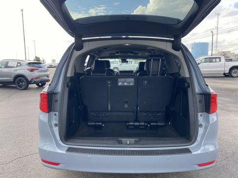 Used 2023 Honda Odyssey Elite image 10