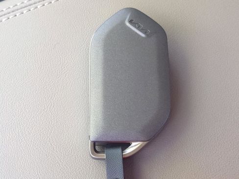 New 2026 Kia Carnival image 38