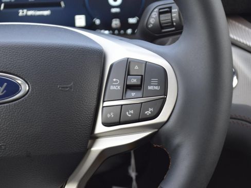 New 2026 Ford Explorer Active w/ Active Comfort Package RWD image 10