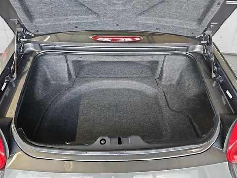 Used 2003 Ford Thunderbird image 10