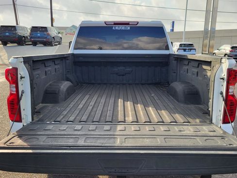 Used 2024 Chevrolet Silverado 2500 LT AWD/4WD image 32