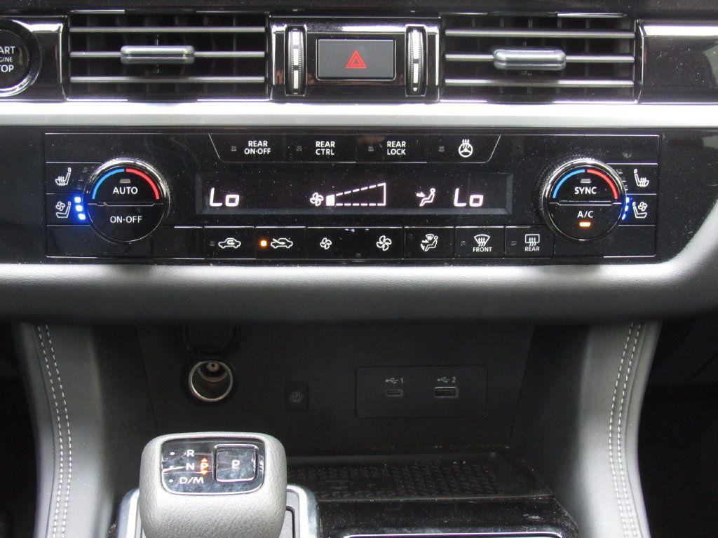 Used 2025 Nissan Pathfinder Platinum AWD/4WD image 32