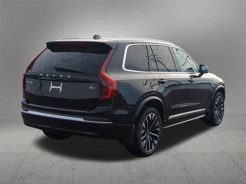 New 2026 Volvo XC90 B6 Plus w/ Protection Package Premier image 6