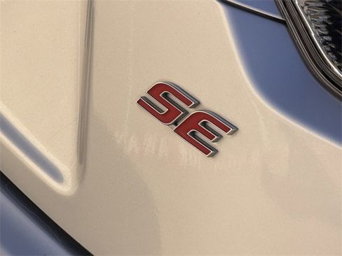 Used 2024 Toyota Corolla SE image 10