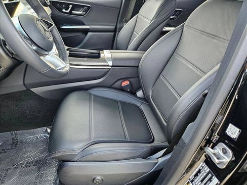 Used 2026 Mercedes-Benz GLC 300 image 15