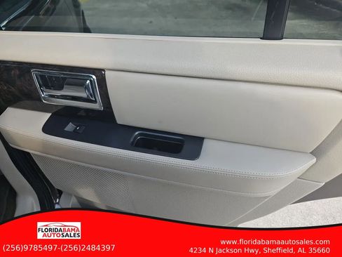 Used 2015 Lincoln Navigator 2WD image 7