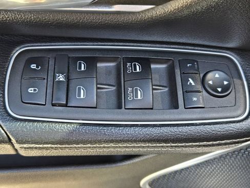 Used 2023 RAM 1500 Laramie AWD/4WD image 21