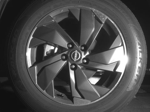 Used 2025 Nissan Rogue SV image 12