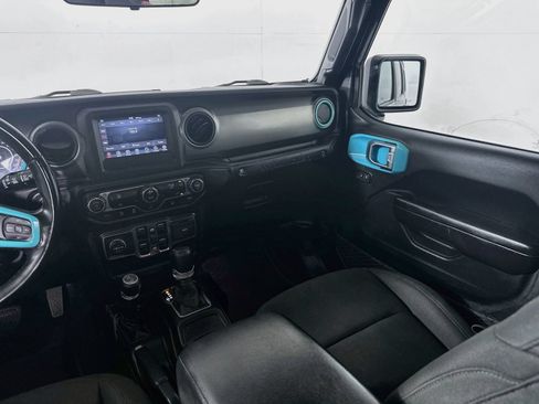 Used 2020 Jeep Wrangler Unlimited Sport AWD/4WD image 25