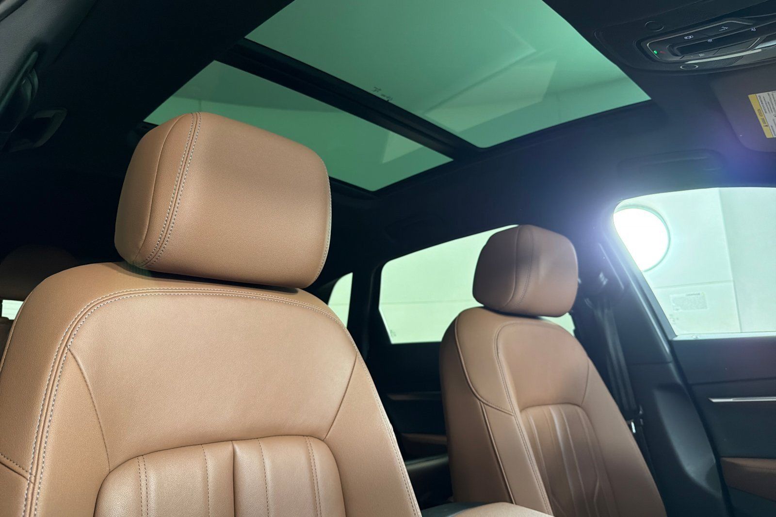 Used 2024 Audi Q8 e-tron Premium AWD/4WD image 16