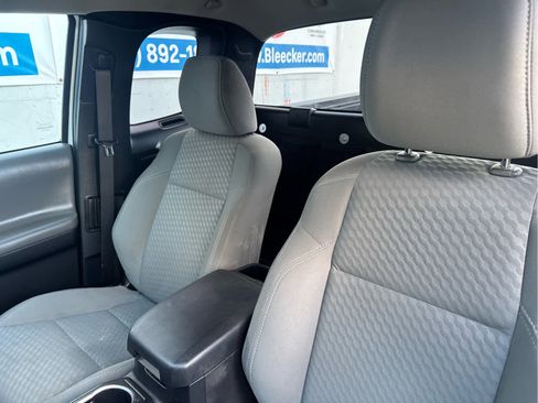 Used 2021 Toyota Tacoma SR image 31