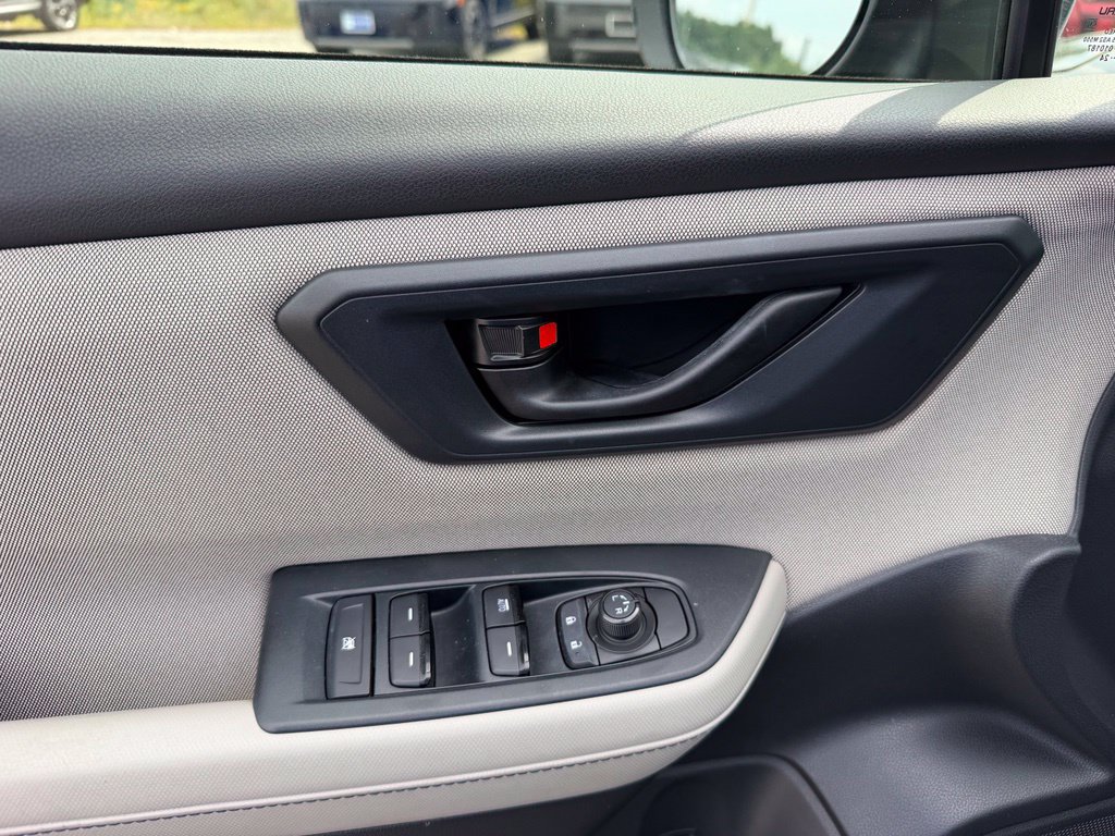 Used 2025 Subaru Forester AWD/4WD image 20