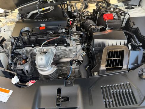 Used 2023 Honda HR-V EX-L image 8