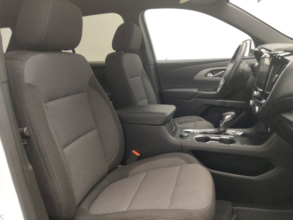 Used 2022 Chevrolet Traverse LT w/ LPO, Floor Liner Package AWD/4WD image 21