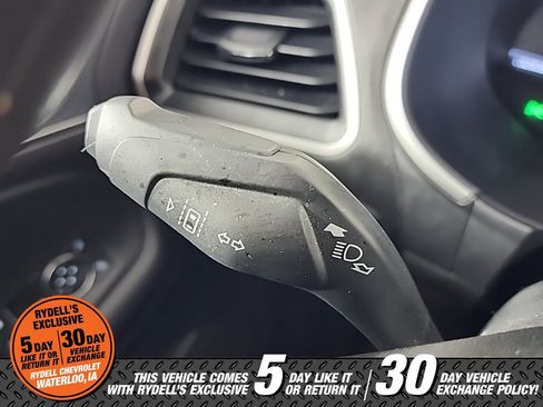 Used 2021 Ford Edge SE image 24