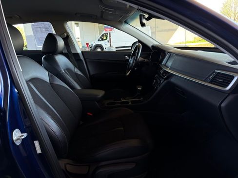 Used 2019 Kia Optima S image 24