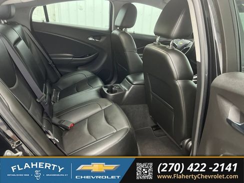 Used 2017 Chevrolet Volt LT w/ Comfort Package FWD image 13