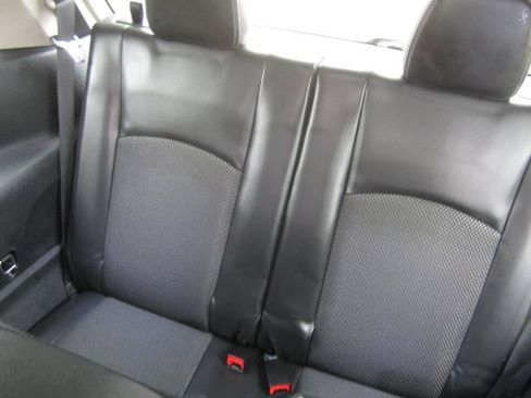 Used 2017 Dodge Journey Crossroad FWD image 13