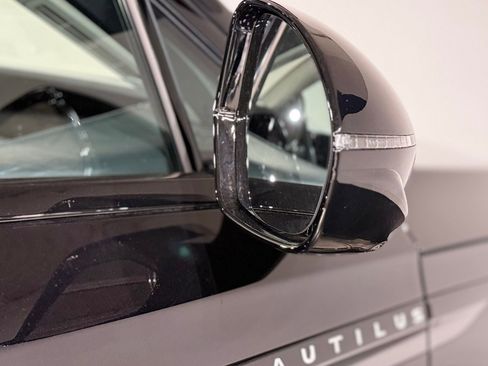 New 2026 Lincoln Nautilus Premier w/ Jet Appearance Package image 12