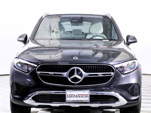 Used 2026 Mercedes-Benz GLC 300 4MATIC image 2
