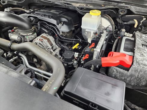 Used 2020 RAM 1500 Laramie image 18