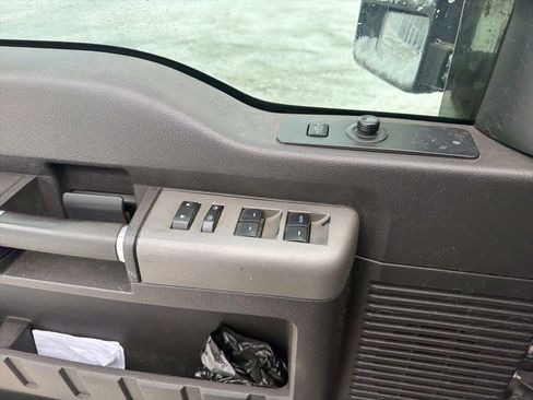 Used 2012 Ford F250 Lariat image 17