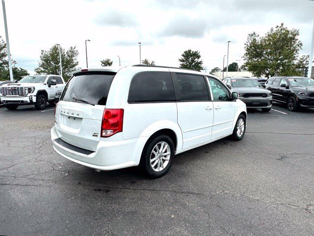 Used 2016 Dodge Grand Caravan SXT FWD image 12