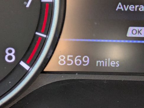 Used 2025 Nissan Sentra SV image 14