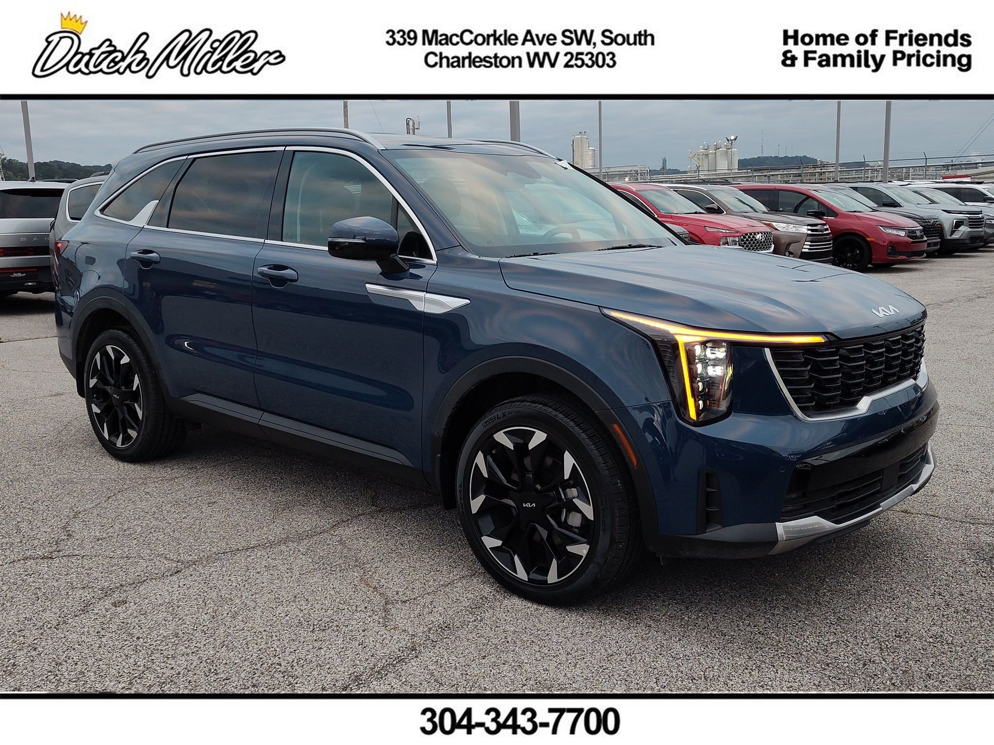 Certified 2026 Kia Sorento EX AWD/4WD image 1