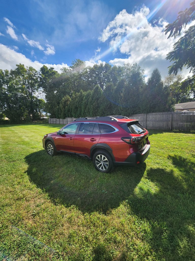 Used 2024 Subaru Outback Premium AWD/4WD image 7
