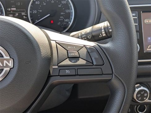 New 2025 Nissan Kicks Play S image 18