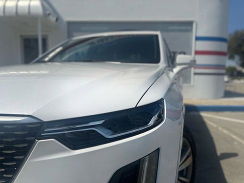 Used 2022 Cadillac XT6 Premium Luxury w/ Technology Package image 5