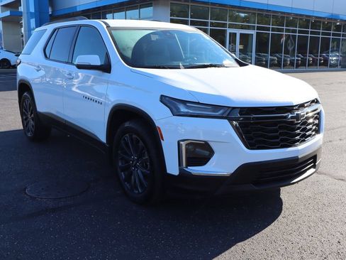 Used 2022 Chevrolet Traverse RS AWD/4WD image 2
