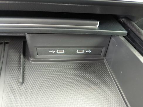 New 2026 Volkswagen Atlas Cross Sport SE FWD image 39
