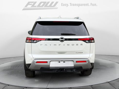 Certified 2024 Nissan Pathfinder Platinum FWD image 8