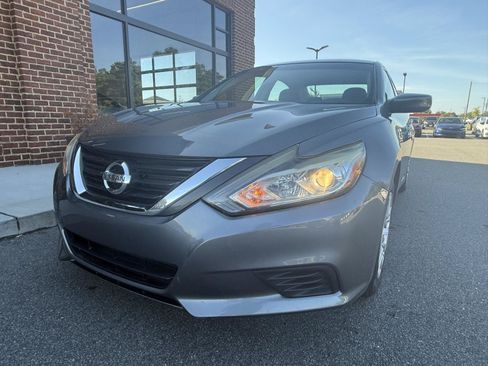 Used 2016 Nissan Altima 2.5 S w/ Power Driver Seat Package FWD image 24
