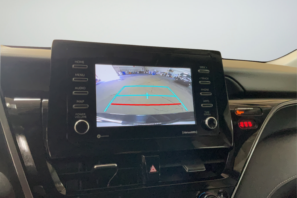 Used 2024 Toyota Camry SE FWD image 16