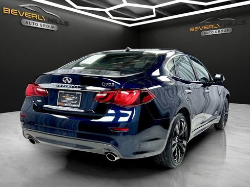 Used 2019 INFINITI Q70 Luxe AWD/4WD image 5