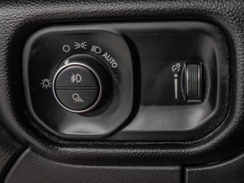 Used 2024 RAM 3500 Big Horn w/ Sport Appearance Package AWD/4WD image 29